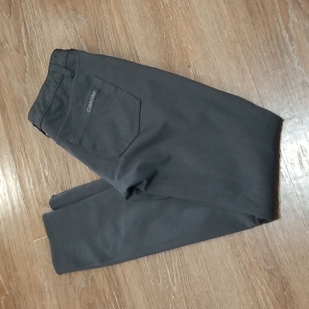 (4) Calvin Klein Jeans Skinny Contemporary Casual Streetwear Business Casual